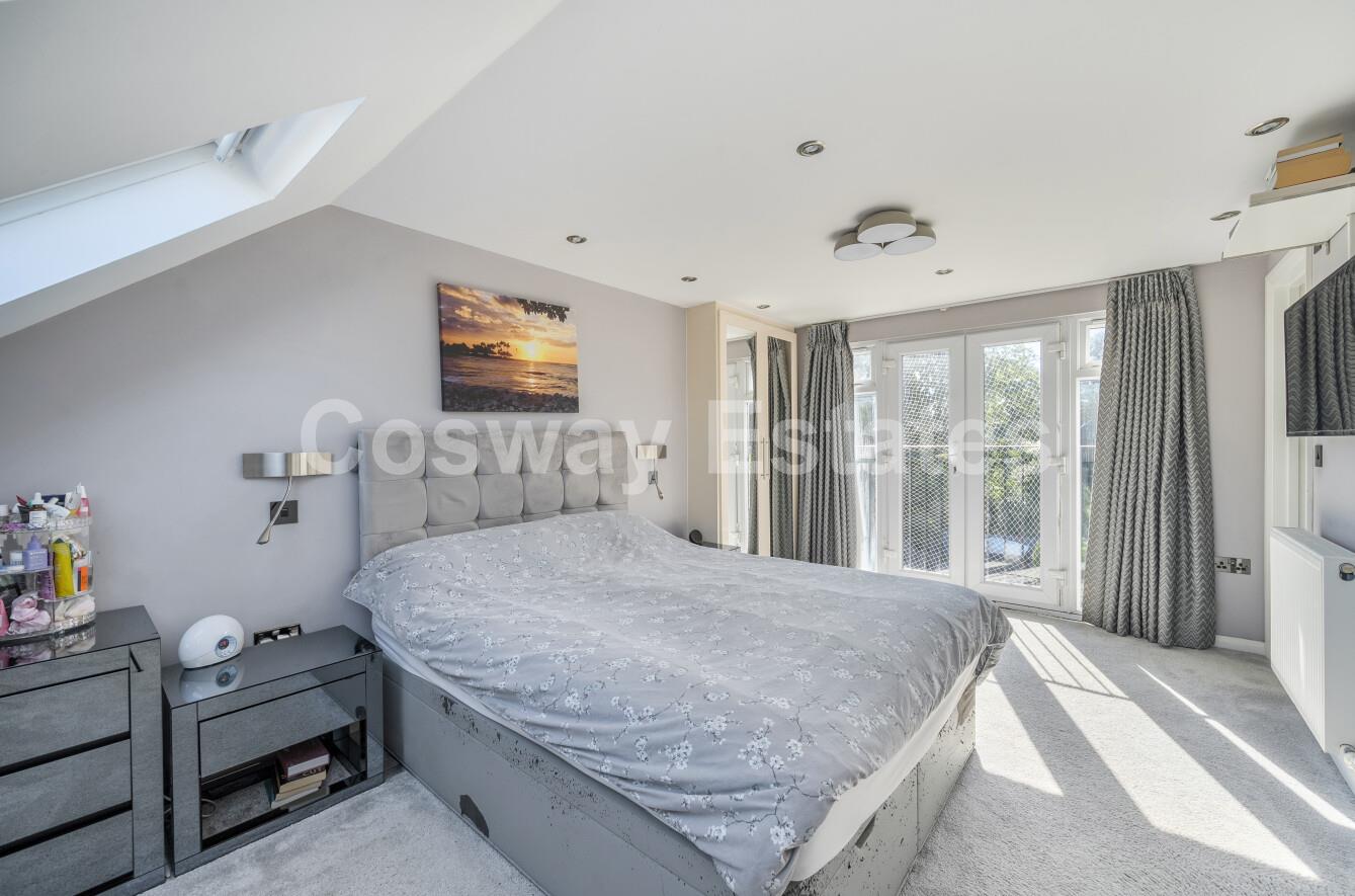 Hale Drive, Mill Hill, NW7, London